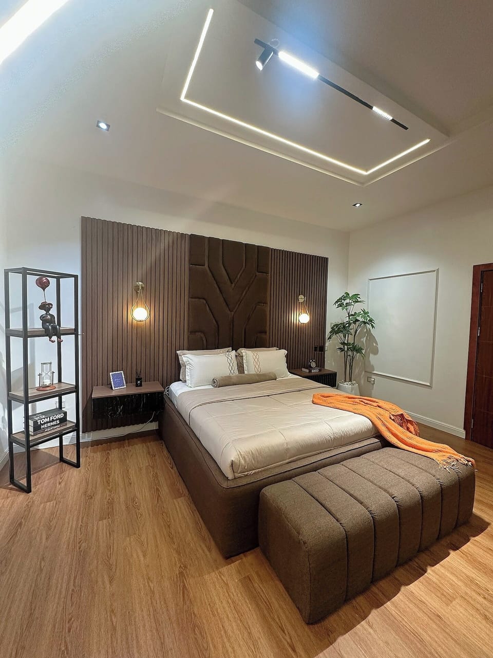 Economy Room, Balcony, City View | Desk, laptop workspace, blackout drapes, soundproofing