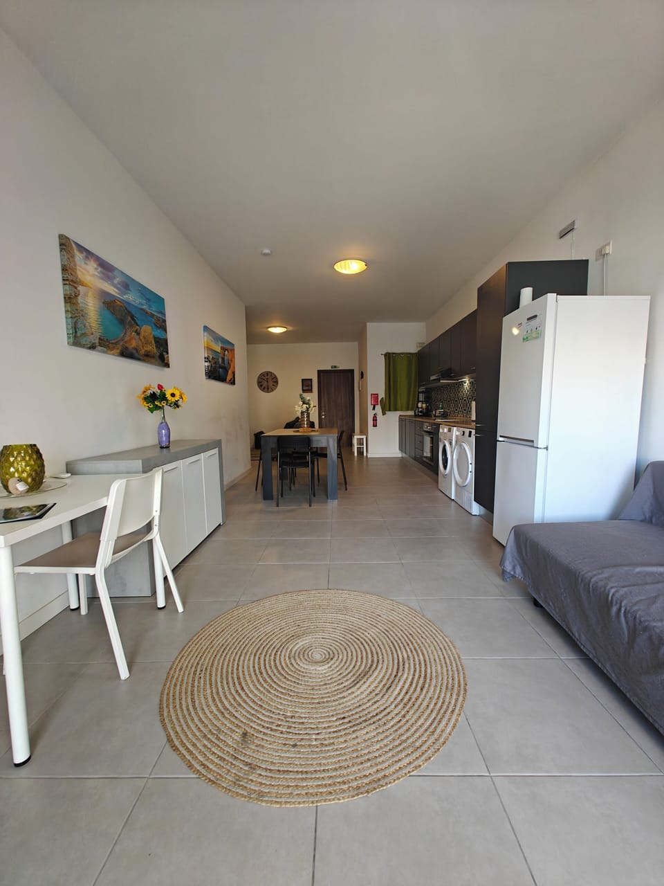 Apartment, 2 Bedrooms, City View | Interior