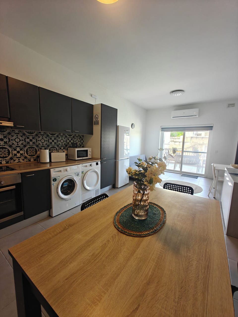 Apartment, 2 Bedrooms, City View | Private kitchen | Electric kettle, toaster