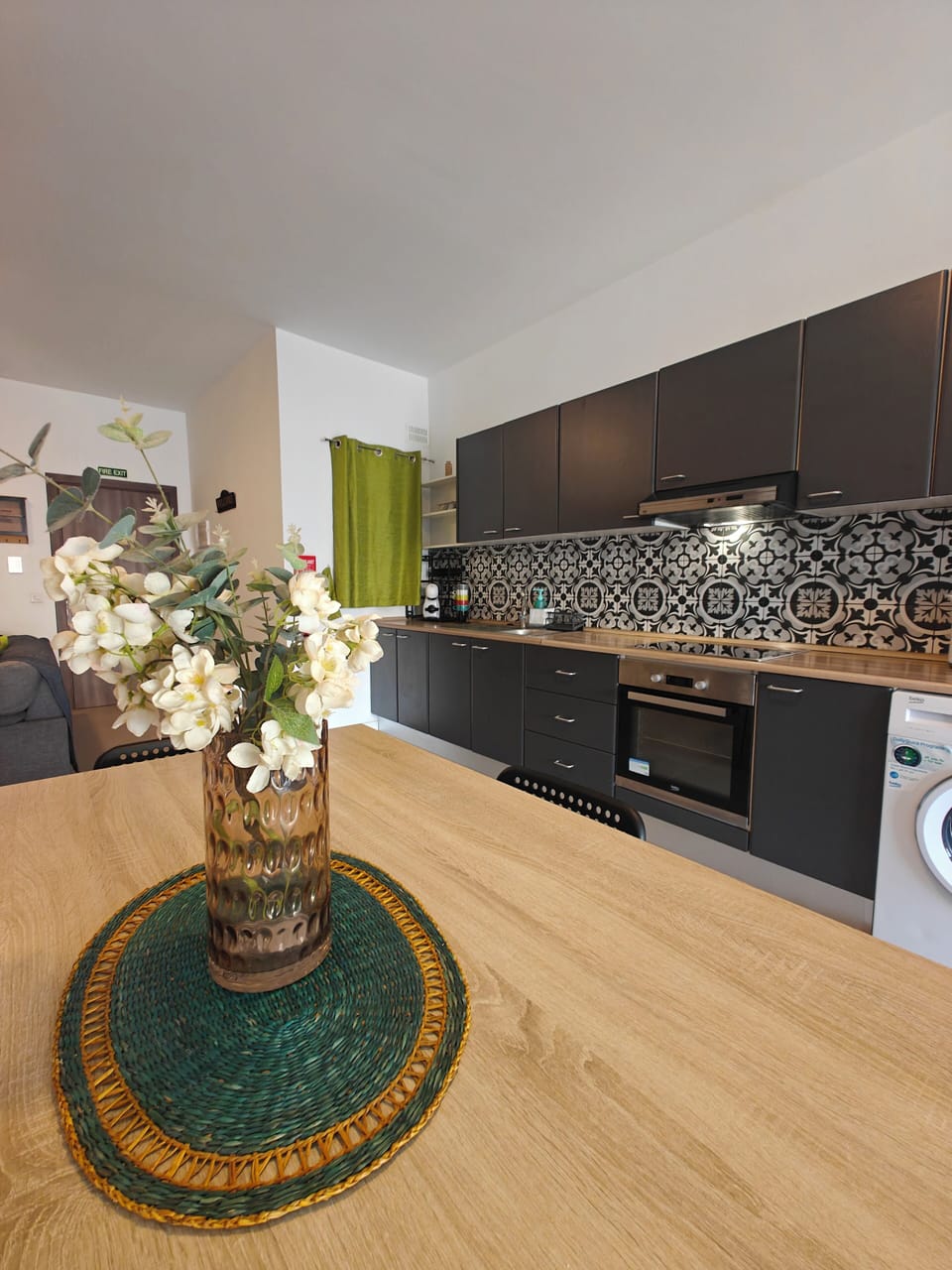 Apartment, 2 Bedrooms, City View | Private kitchen | Electric kettle, toaster