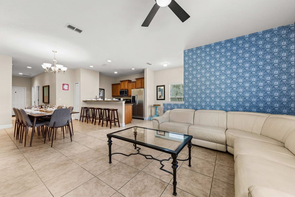 House (5 Bedrooms) | Property amenity