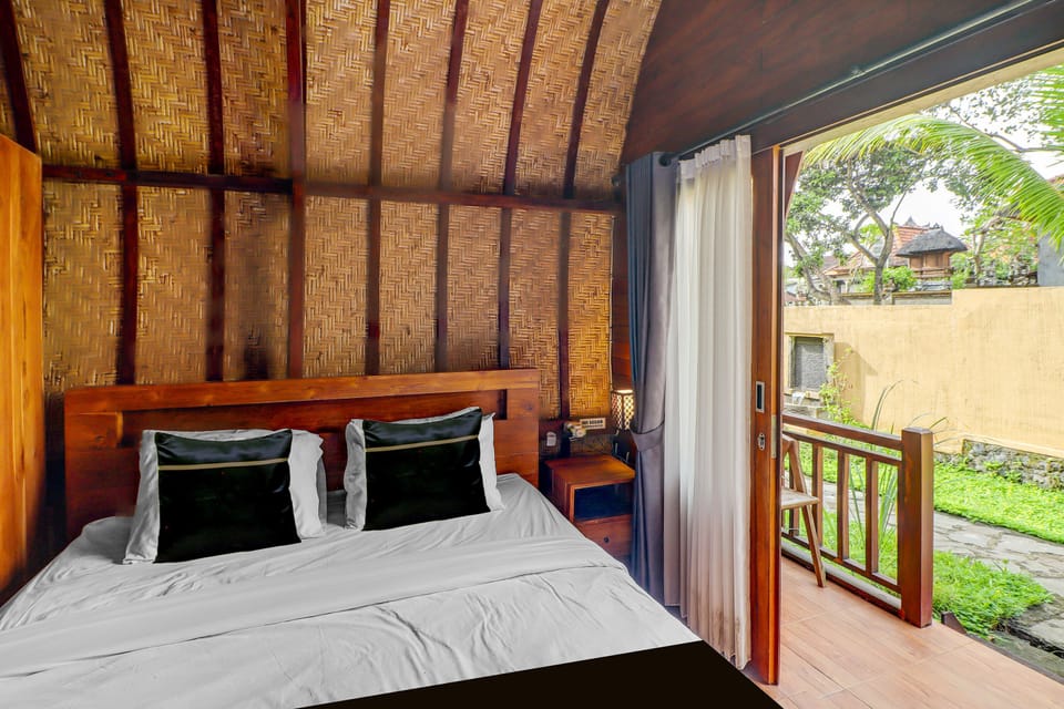 Deluxe Double Room | Free WiFi, bed sheets