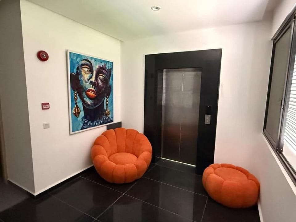 Single Room, Balcony, City View | Interior