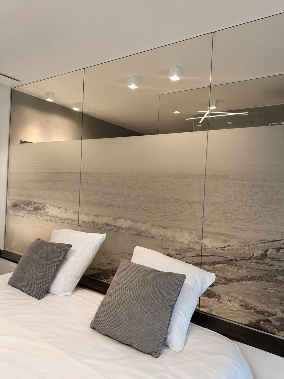 In-room safe, desk, laptop workspace, blackout drapes