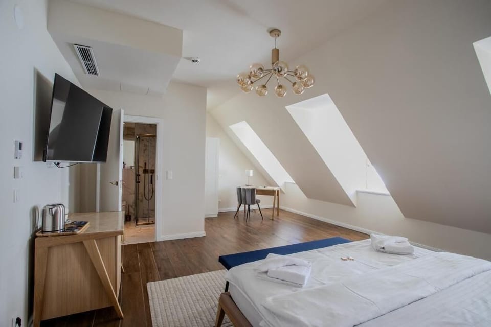 Superior Double Room | Free WiFi