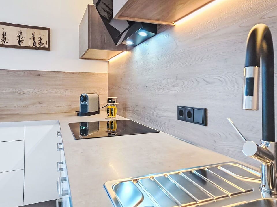Kitchen, Countertop, Kitchen Appliance, Flooring, Interior Design, Wood, Home Appliance, Cabinetry, Major Appliance, Plumbing Fixture