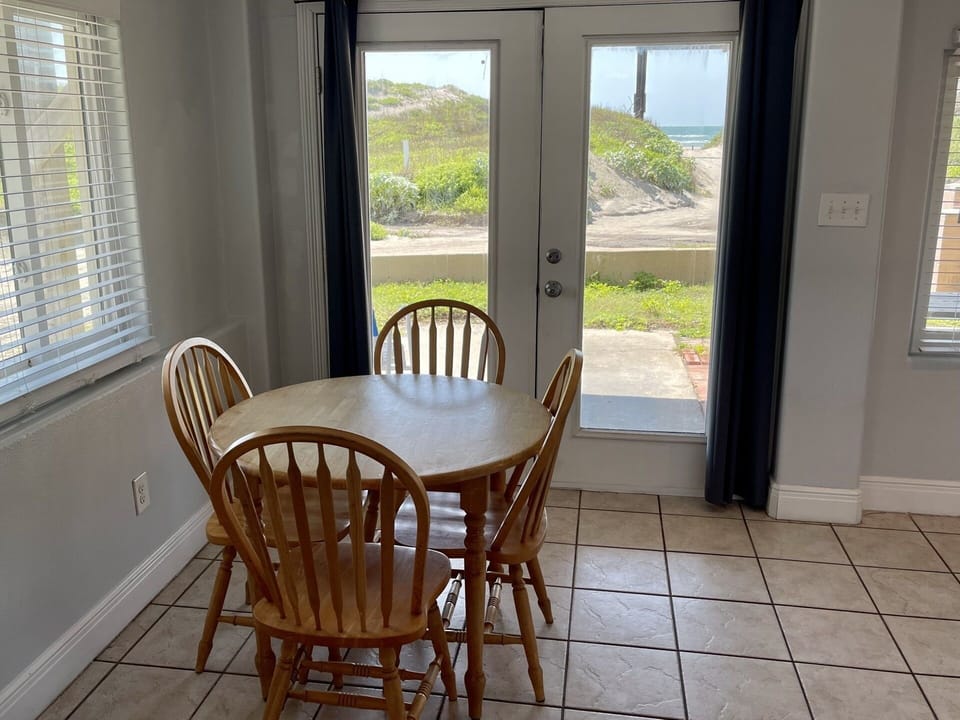 Condo, 1 Bedroom | Dining