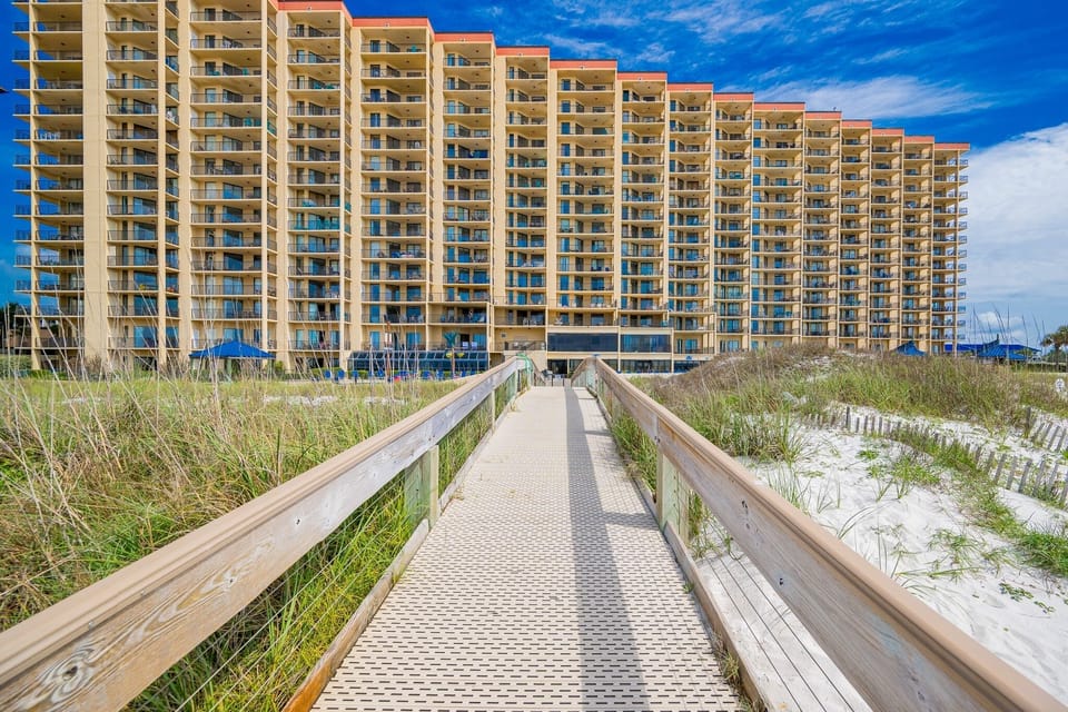Condo, 2 Bedrooms | Exterior