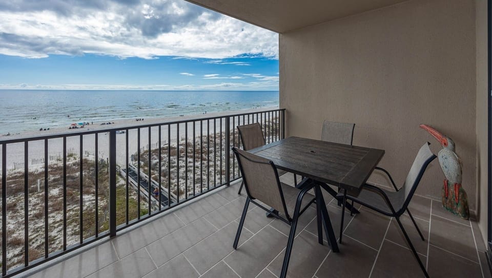 Condo, 2 Bedrooms | Outdoor dining