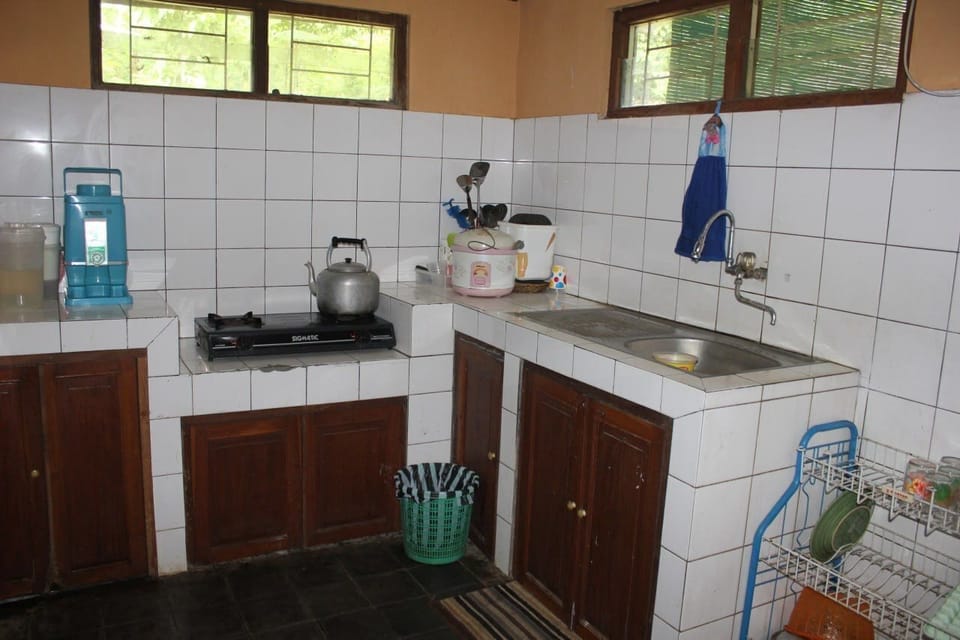 Family Studio, Balcony, Garden View | Private kitchen