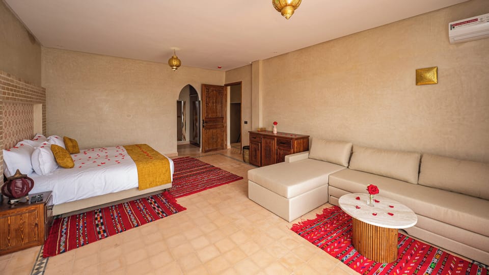 Senior Suite, Balcony, Pool View | Egyptian cotton sheets, premium bedding, down comforters