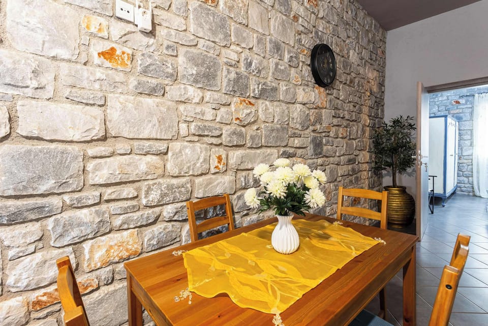 Dining area leading to the bedroom area 