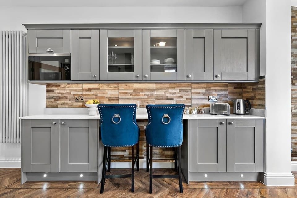 Enjoy home-cooked meals with family in the fully equipped kitchen and dining area at Blue Puffin Stays. Cook, dine, and make memories together in a space designed for comfort, convenience, and quality time.