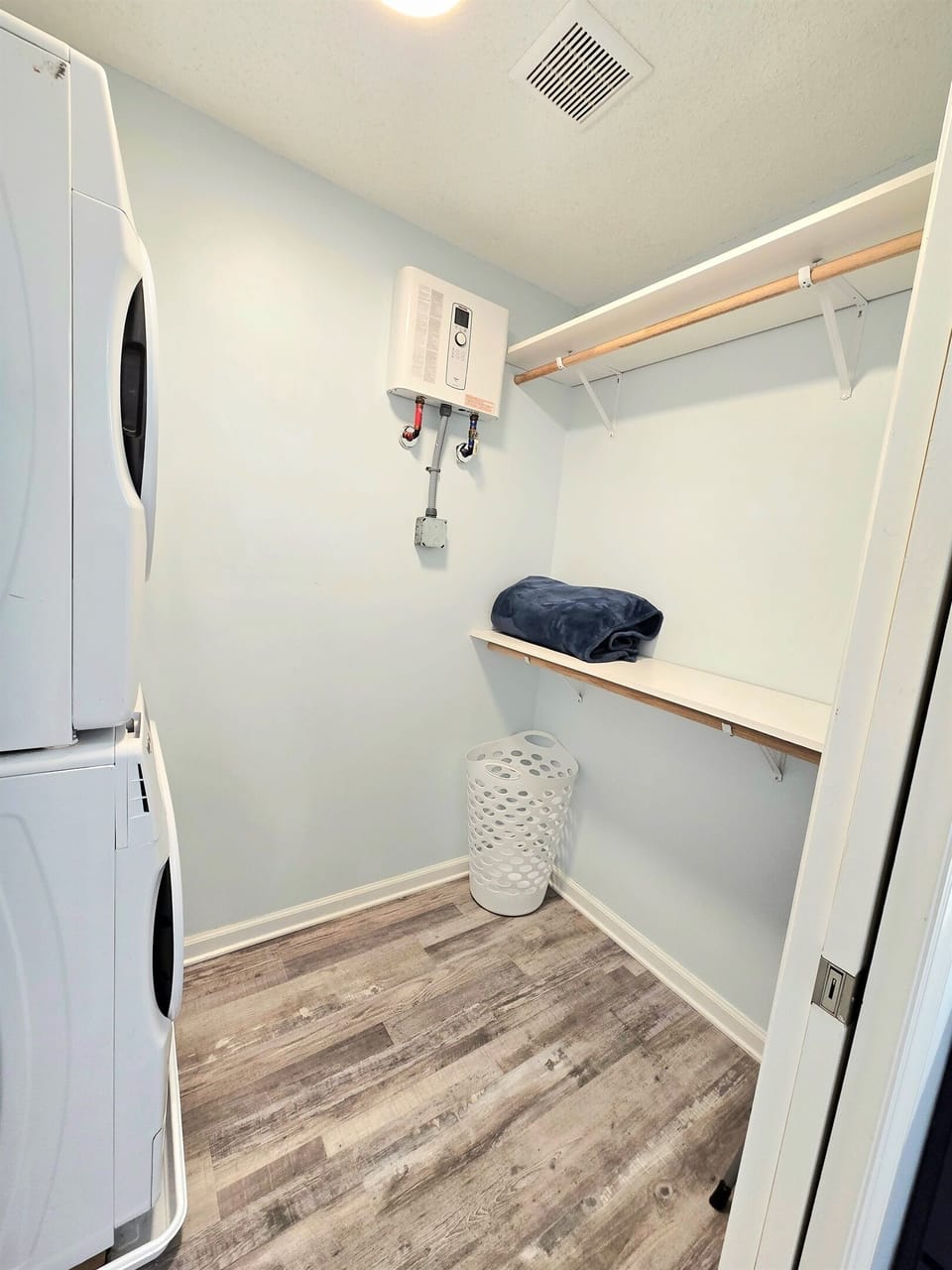 Bedroom 1 - Closet