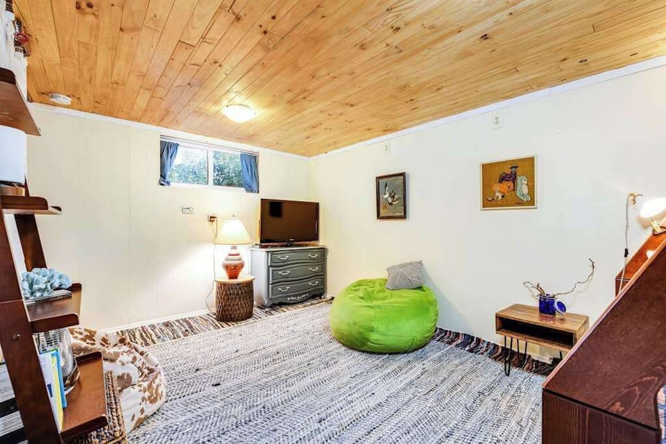 Little explorers have their own den with a TV corner, comfy bean bag, and bookshelf — the perfect rainy-day hideaway in wine country