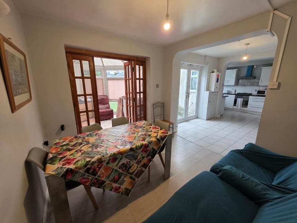 Comfort Triple Room, Garden View | Interior