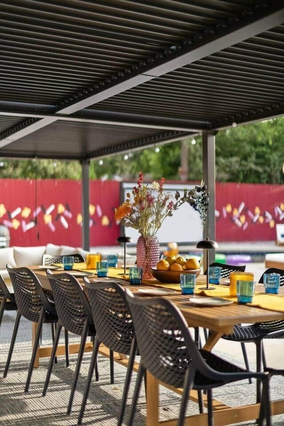 Outdoor dining