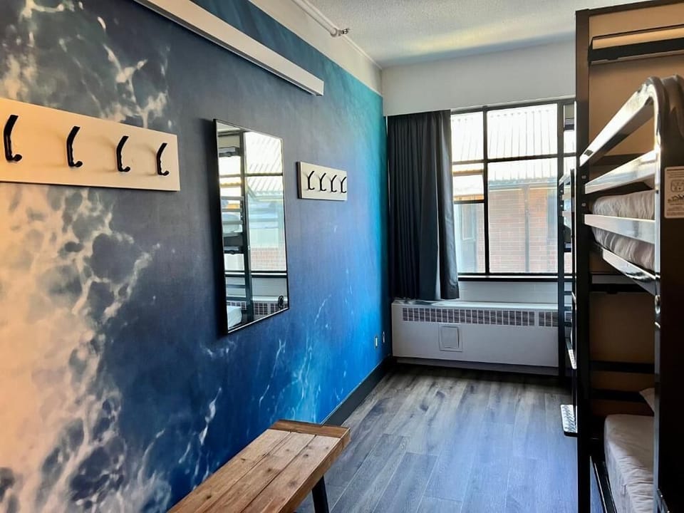 Quadruple Room, Shared Bathroom | WiFi (free), bed sheets
