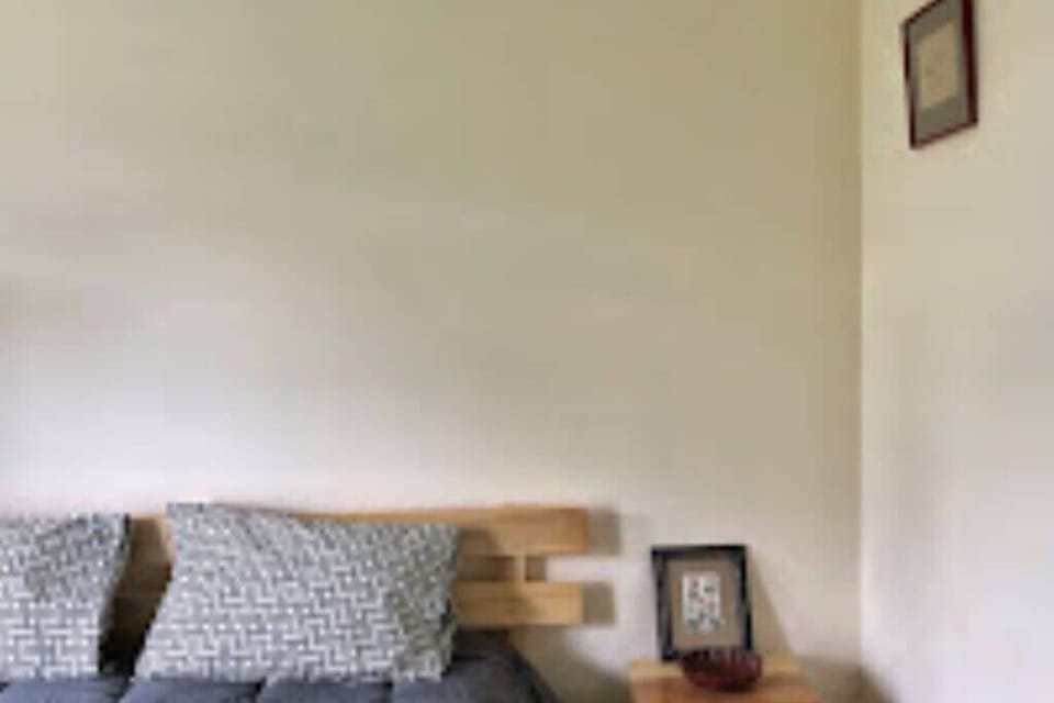Deluxe Double Room, Mountain View | Soundproofing, iron/ironing board (on request), WiFi (free)