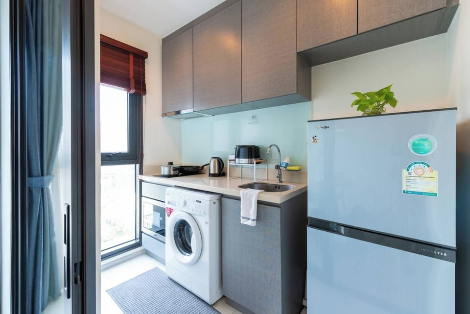 Condo, 1 Bedroom, Accessible, Private Pool | Laundry