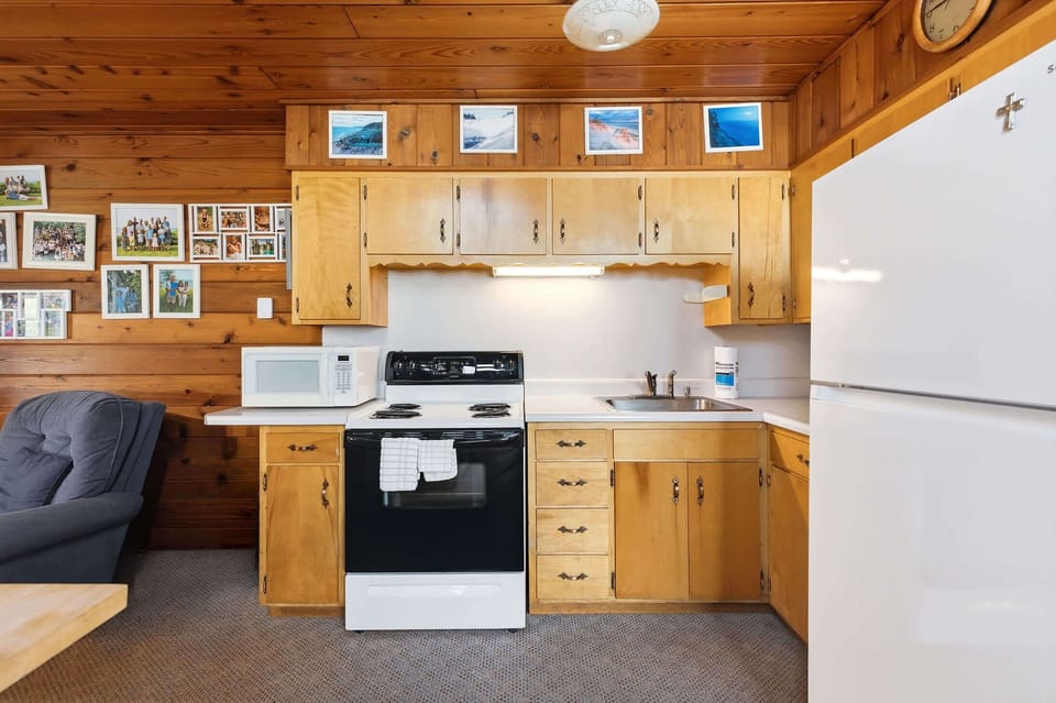 From pancake breakfasts to late-night snacks, vacation memories start here.