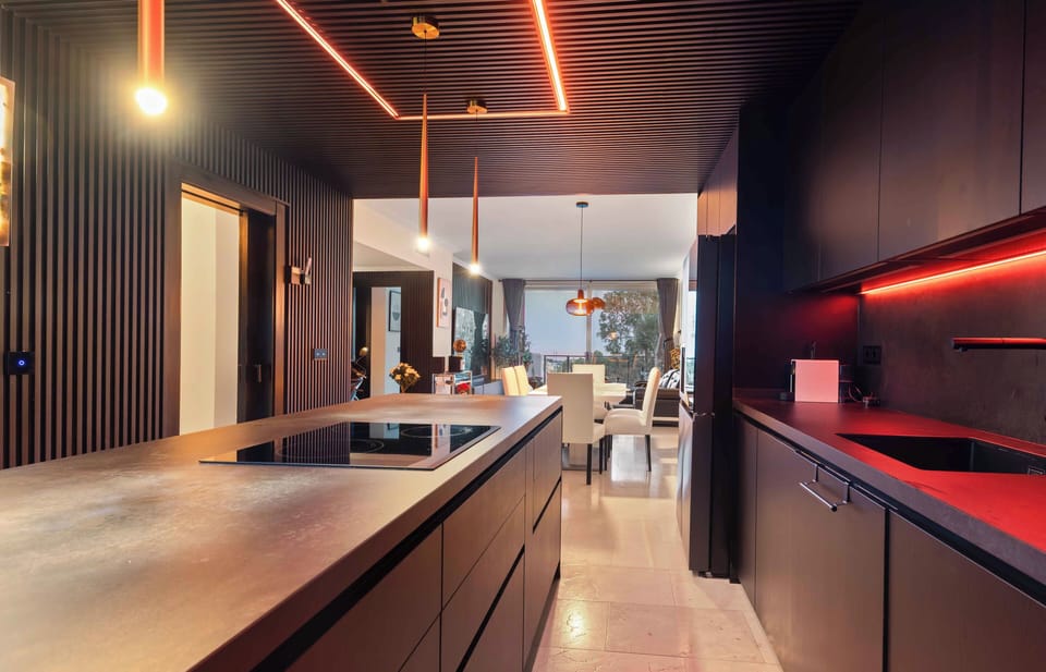 Luxury Apartment, Beach View | Interior
