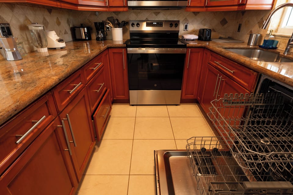 Spacious kitchen with everything needed for easy home dining