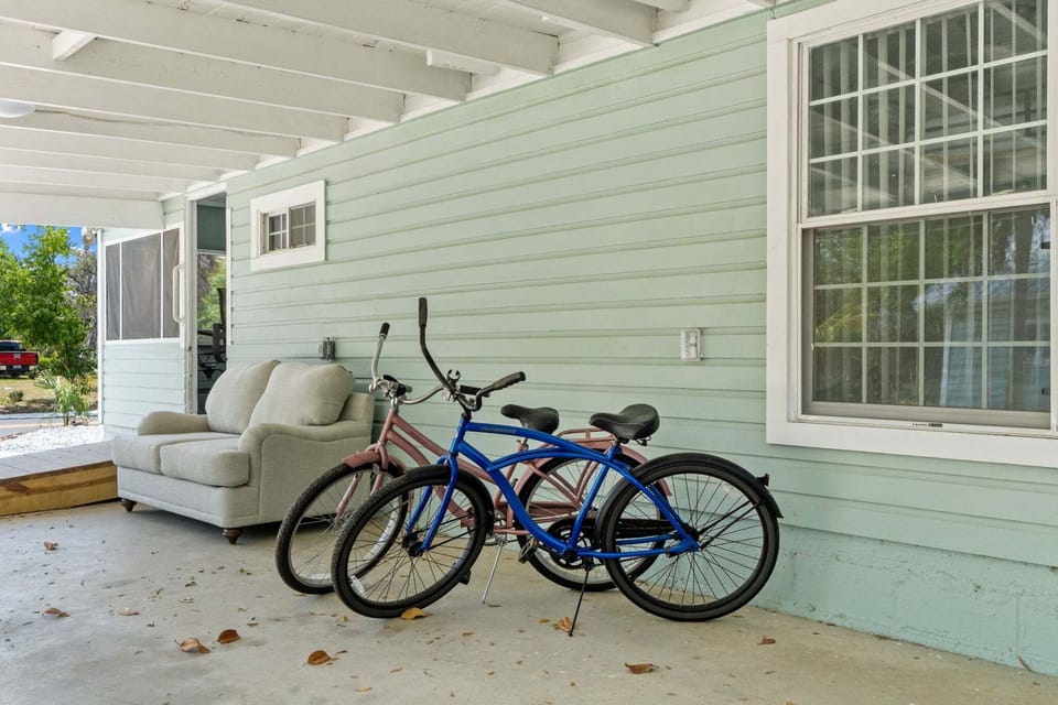 Comfortable seating makes it easy to relax, chat, or enjoy a quiet moment. Bikes are available for a quick trip to the Marina