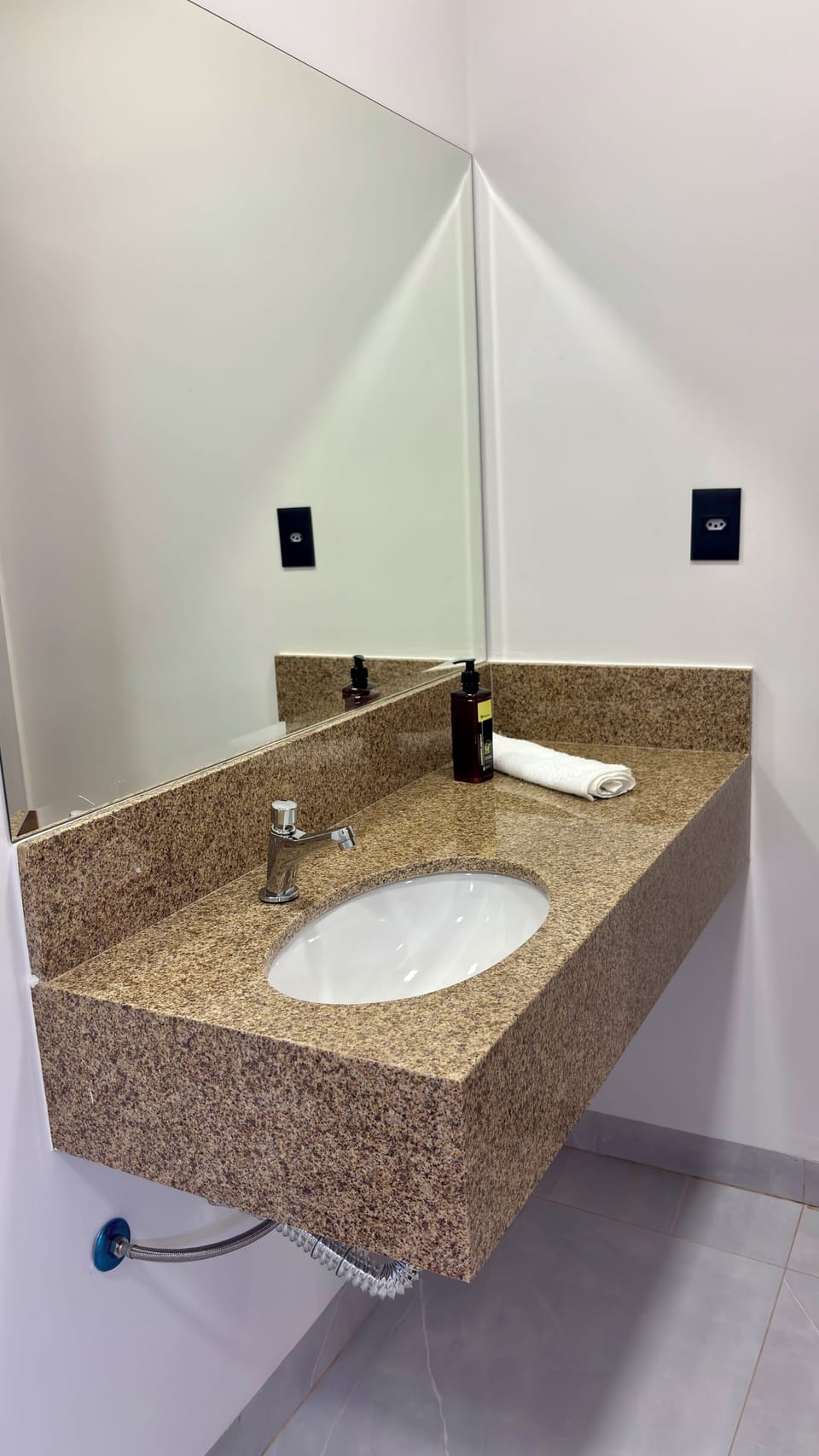 Shower, towels, soap, shampoo