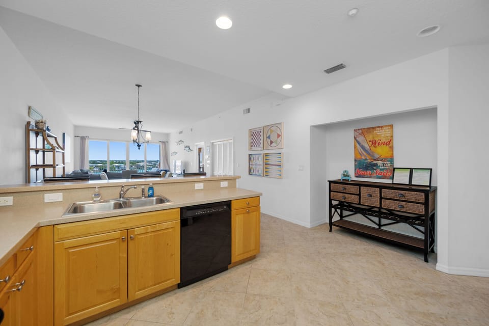 Large newly updated kitchen with breakfast bar and extra seating