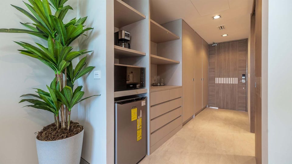 Unit entrance hallway