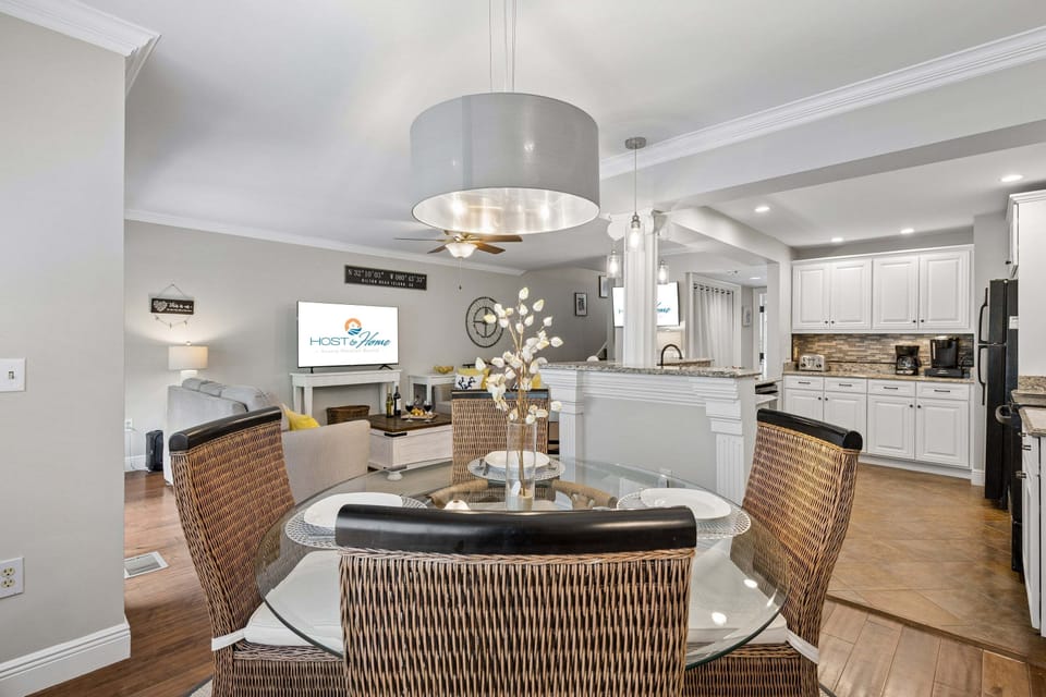 Open layout throughout the villa for easy entertaining