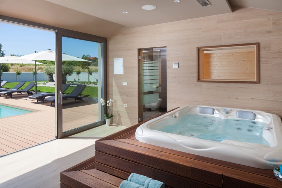 Jacuzzi