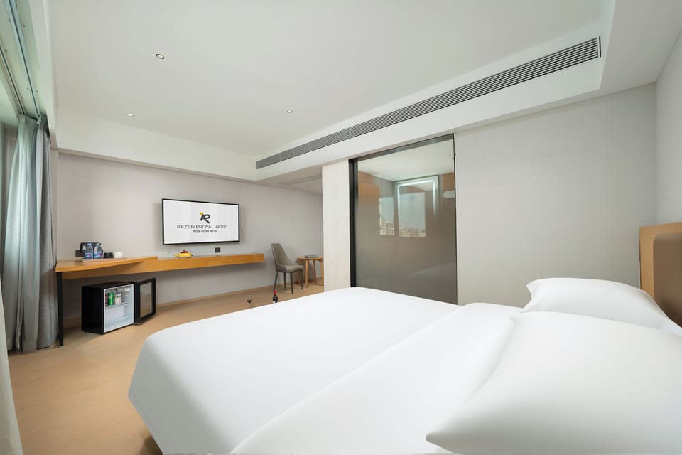 Basic Double Room, City View | Premium bedding, down comforters, desk, laptop workspace