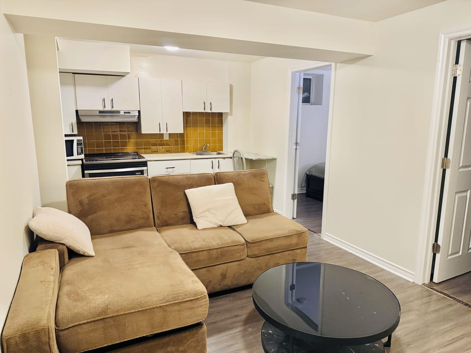 House, 2 Bedrooms, Accessible, Smoking | Living room