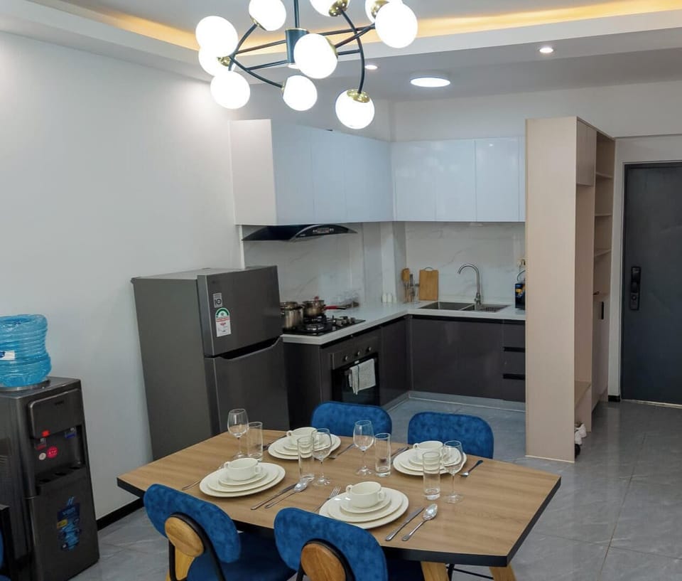 Deluxe Apartment | Dining