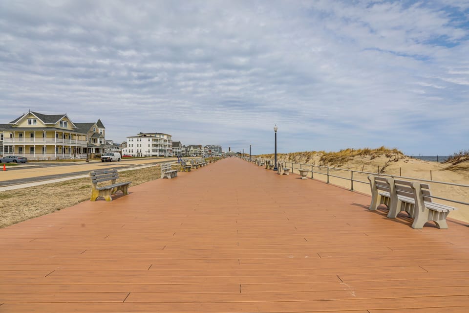 Walk to Beach & Boardwalk
