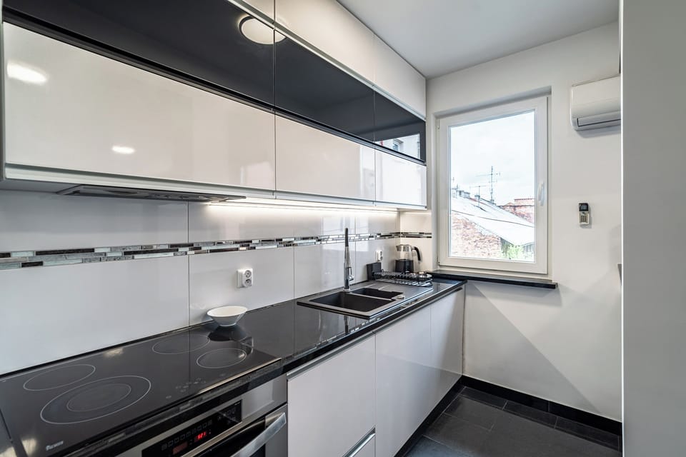 Apartment | Private kitchenette | Coffee/tea maker, electric kettle