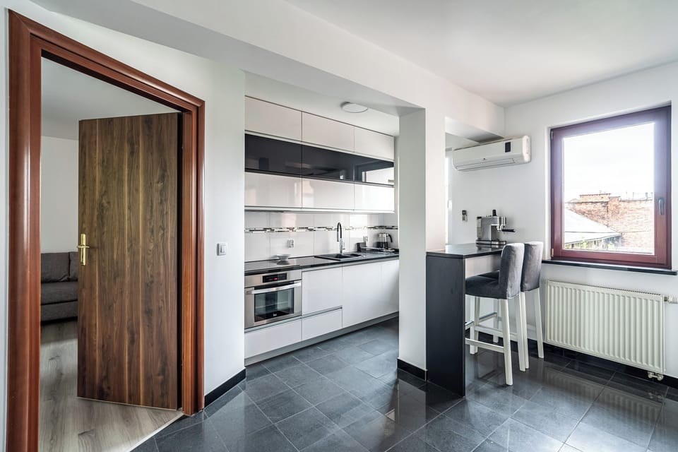 Apartment | Private kitchenette | Coffee/tea maker, electric kettle