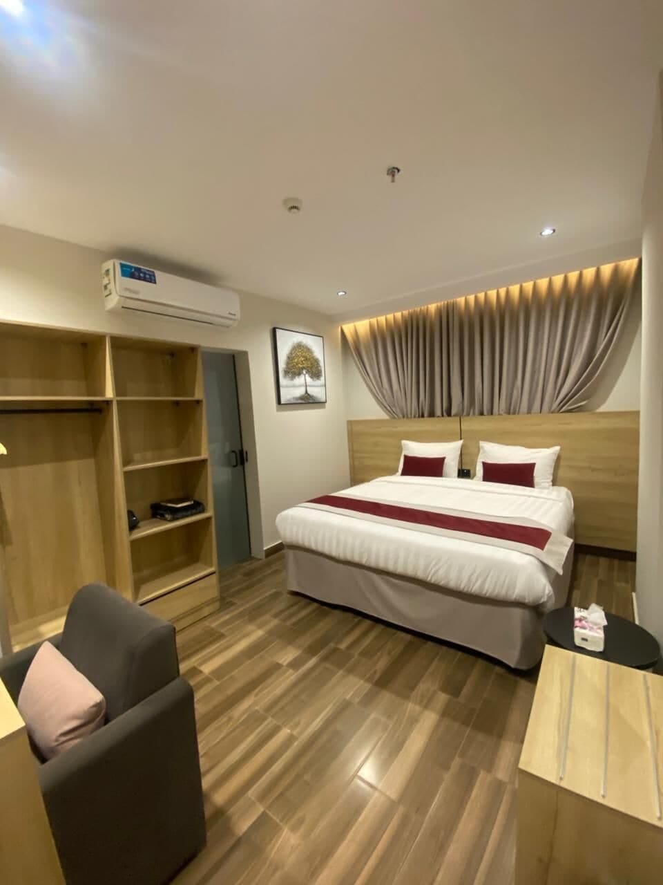 Double Room | Blackout drapes, soundproofing, iron/ironing board, WiFi (free)
