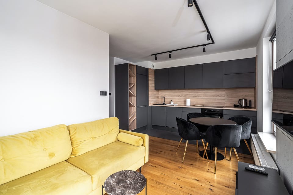 Apartment, Balcony | Living area