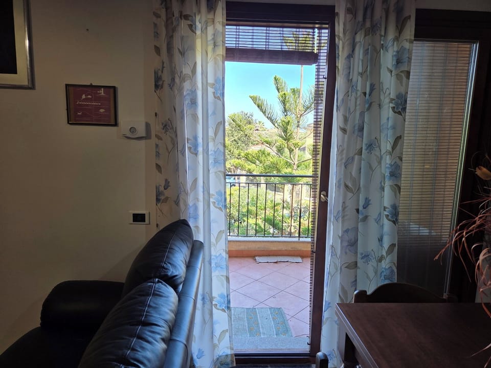 Apartment, 2 Bedrooms, Terrace | Living room