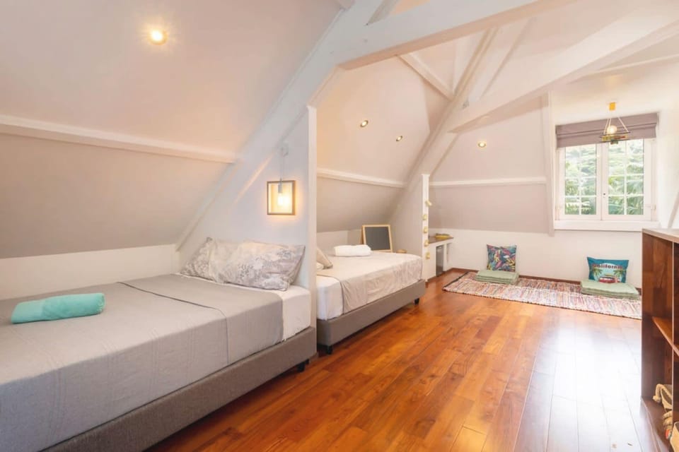 House | 4 bedrooms, high-speed internet