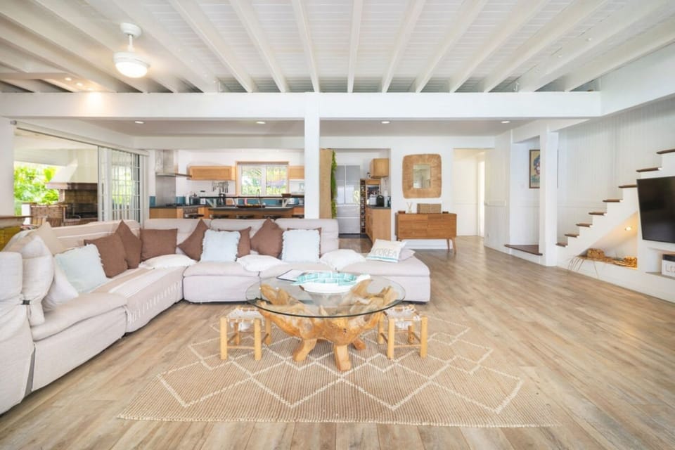 House | 6 bedrooms, high-speed internet