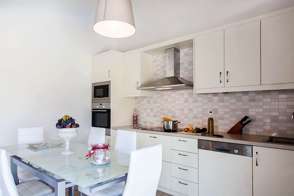 House, Smoking | 3 bedrooms