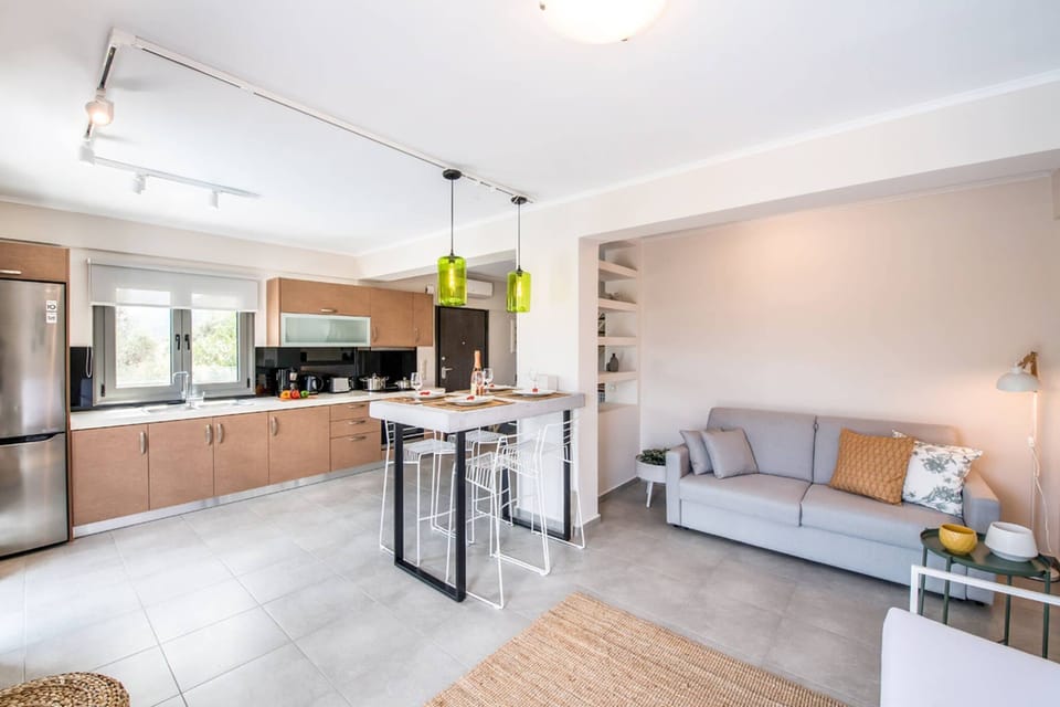 House, Smoking | 2 bedrooms