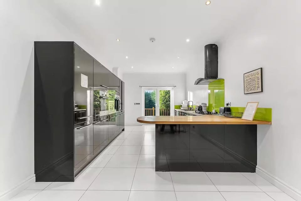 House | 4 bedrooms, Internet