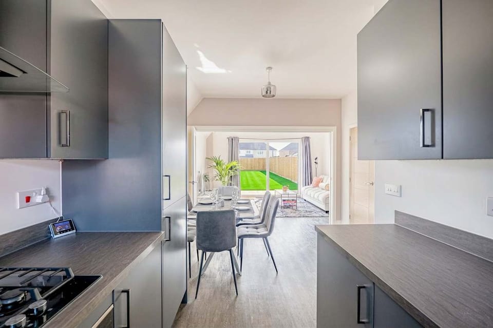 House | 4 bedrooms, Internet