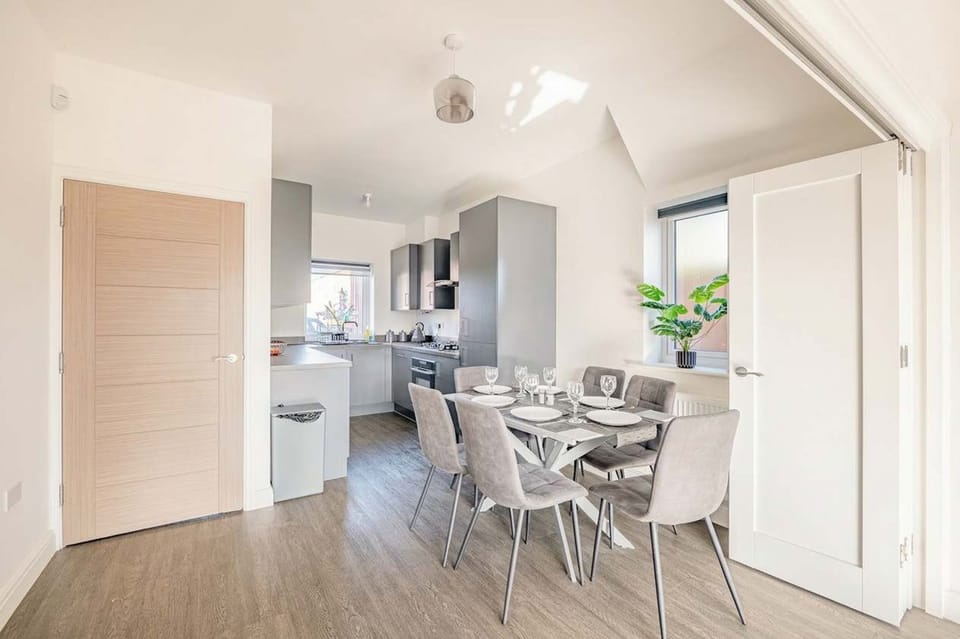 House | 4 bedrooms, Internet