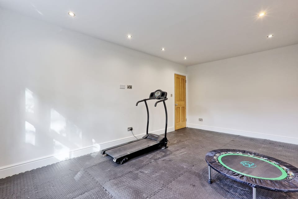 House | 6 bedrooms